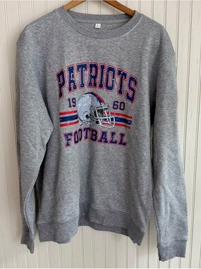Patriots Football Crewneck Sweatshirt Large